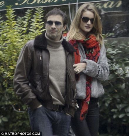 rosie-huntington-whiteley 1