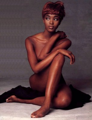Naomi-Campbell-016