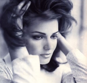 paulina-porizkova-300x288