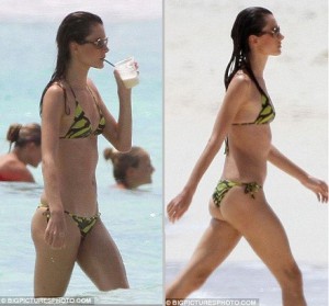 alessandra ambrosio 7821