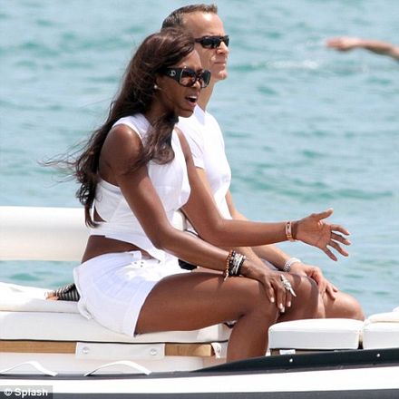 naomi campbell 8766