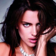 Irina Shayk Blings on Spanish Elle December 2011