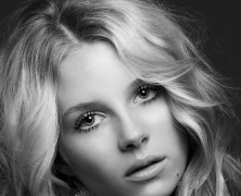 Kate Moss’s sister Lottie makes modeling debut