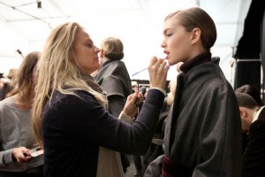 Arizona-Muse-Backstage