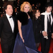 Lily Cole Joins Livia Firth on the Green Carpet Challenge