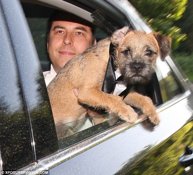 David Walliams and Lara Stone at it again!