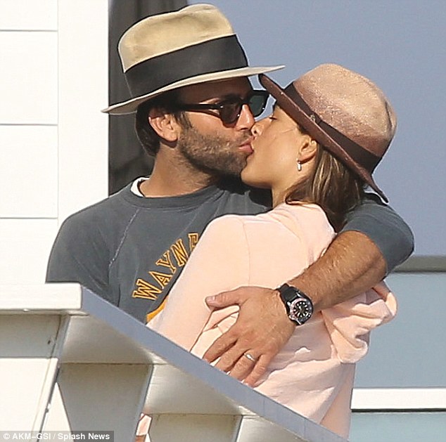 Alessandra Ambrosio has it all!