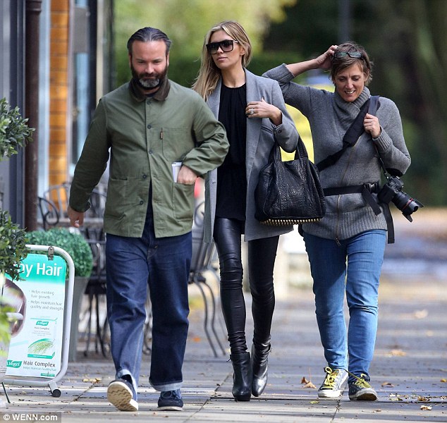 article-2219986-1590A4EE000005DC-543_634x600