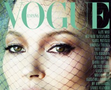 Kate Moss poses nude for new Spanish Vogue photoshoot