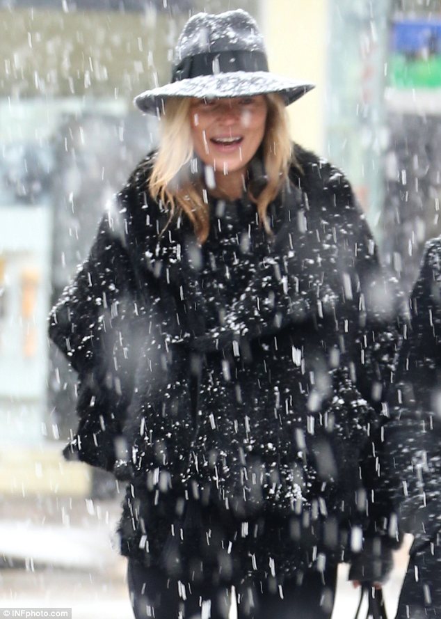 Kate Moss shows her delight at snowfall!