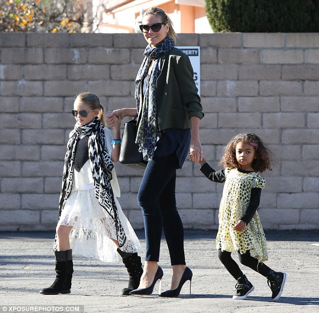 article-2256353-16BB0BD1000005DC-32_634x622