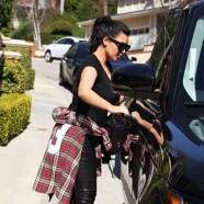 Kim, Kanye And Momager Walking The Streets Of LA!