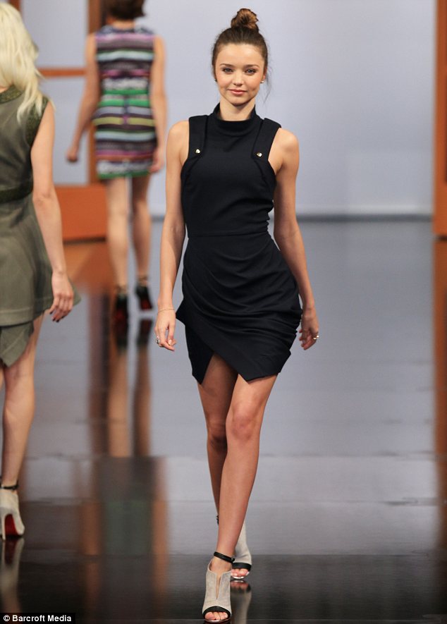 article-2274302-176077F8000005DC-281_634x885