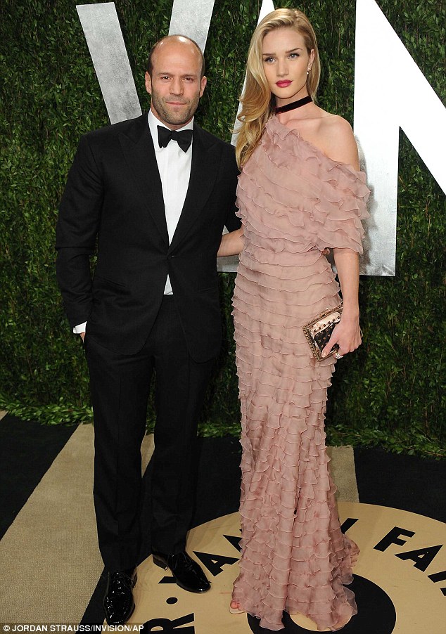 article-2284034-1843DD5A000005DC-230_634x902