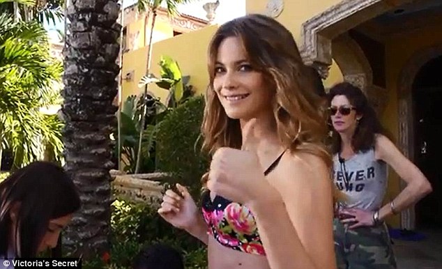 article-2299476-18EF5674000005DC-519_634x386