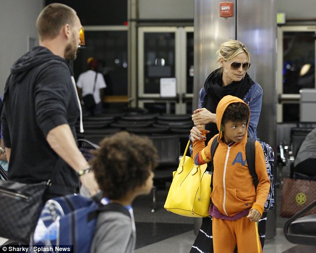 article-2302714-190AA253000005DC-991_634x508