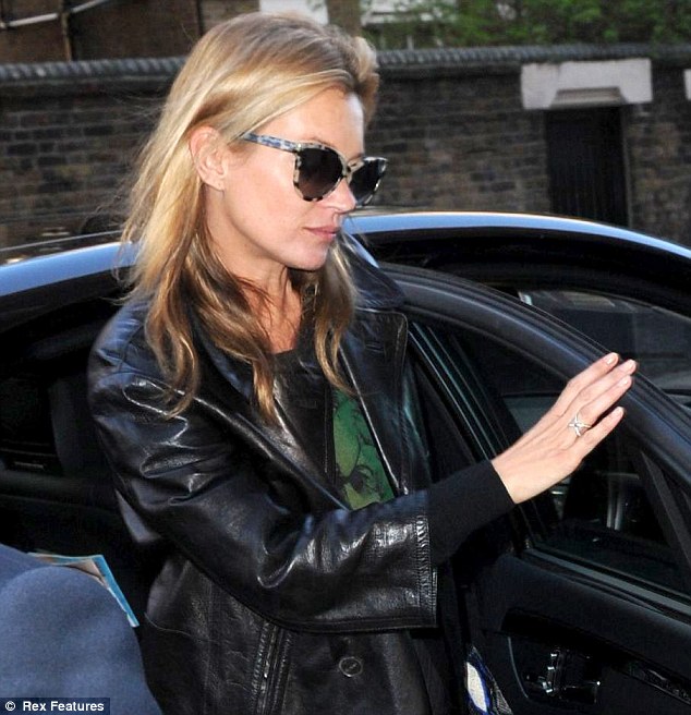 Meow! Kate Moss is the cat’s meow!