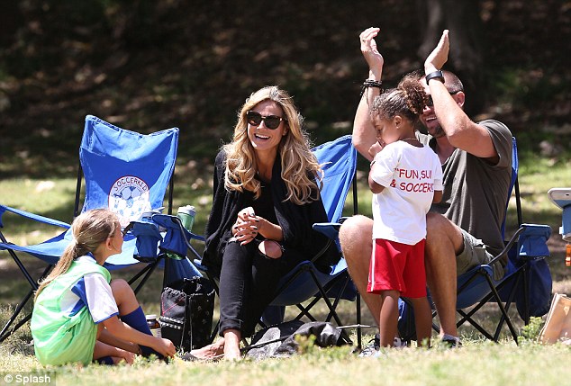 Heidi Klum and beau get up-close and personal