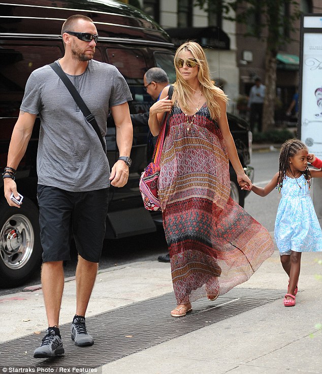 article-0-1AC87A10000005DC-588_634x736