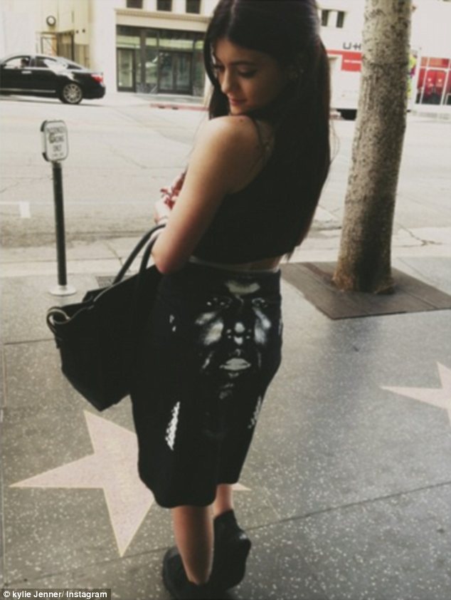 Kylie Jenner shows where her heart is!