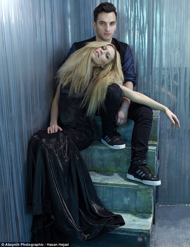 article-2375695-1AF6CFA2000005DC-678_634x824