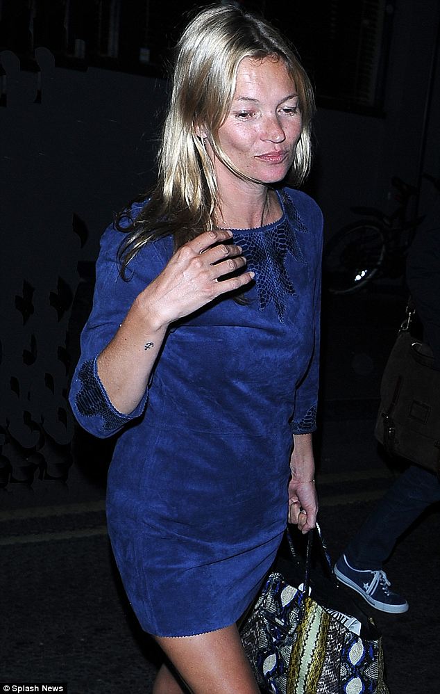 Kate Moss keeps it natural for night out on the town