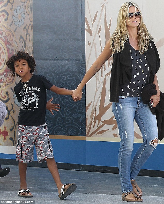 article-0-1B26B130000005DC-83_634x788