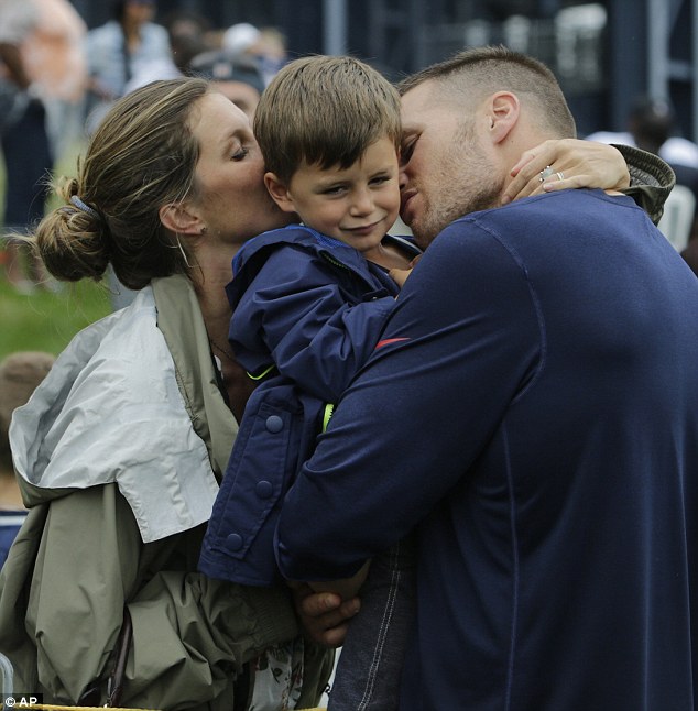 article-0-1B47D9B7000005DC-786_634x646