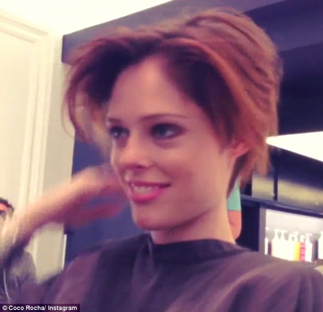 article-2390439-1B4385BC000005DC-371_634x611