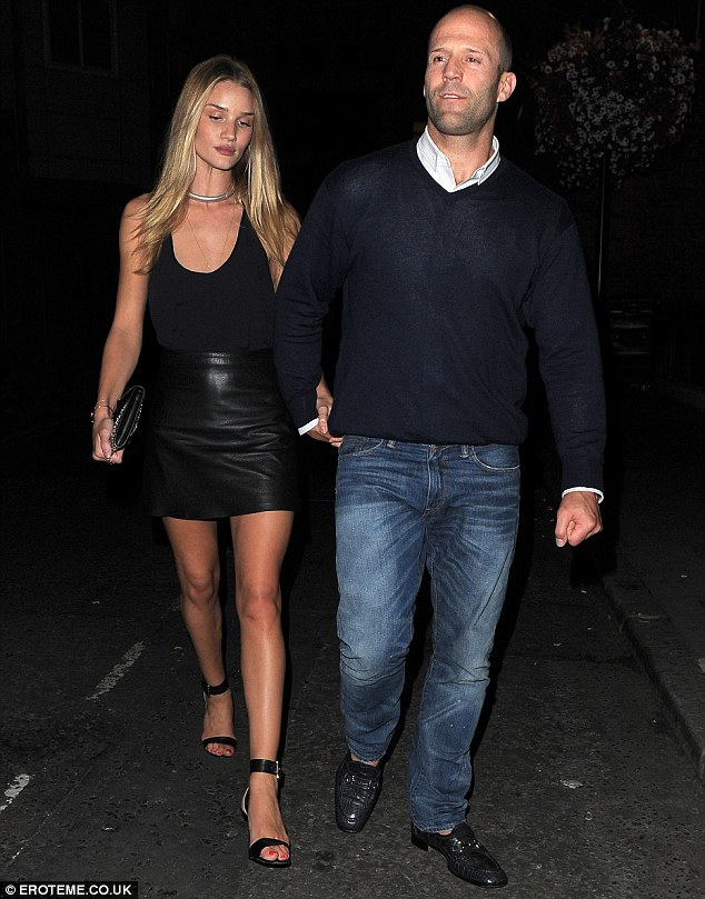 Rosie Huntington-Whiteley brings ‘sexy back’ on date night!