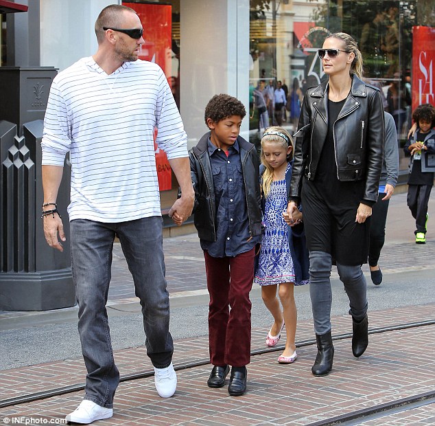 article-0-1826203700000578-296_634x620