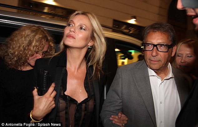 article-2425892-1BEBEA74000005DC-60_634x408