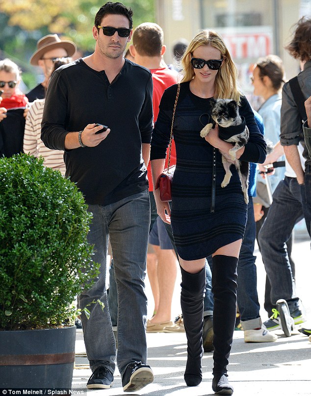 Victoria’s Secret model Anne V has moved on!