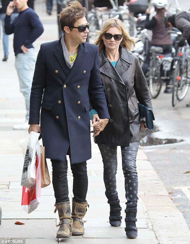 article-0-18B2232700000578-180_634x814