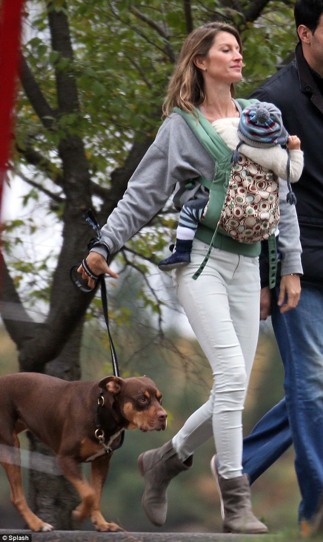 article-2457071-18B4699500000578-229_634x1064