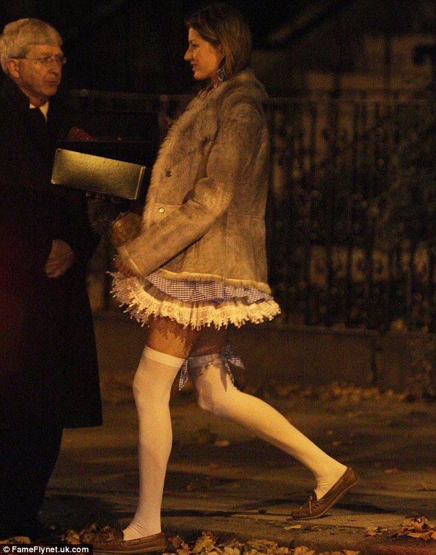 article-2478707-190C500800000578-621_634x806