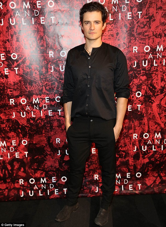 article-2510353-1986858700000578-699_634x868