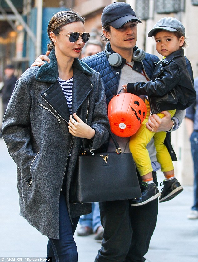 article-2510353-19869A1000000578-728_634x840