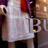 Burberry profit drops amidst difficult luxury surroundings