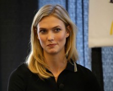 Karlie Kloss shows off her nerdy side at SXSW festival