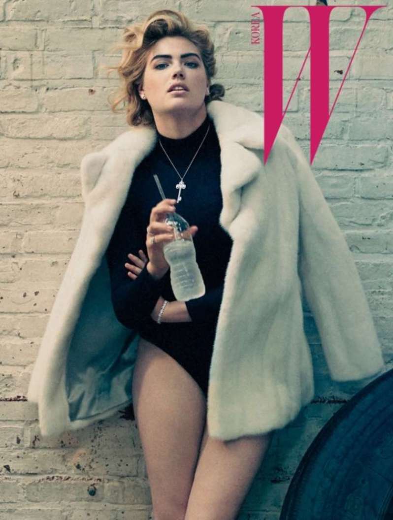 Kate-Upton--W-Korea-2015--03