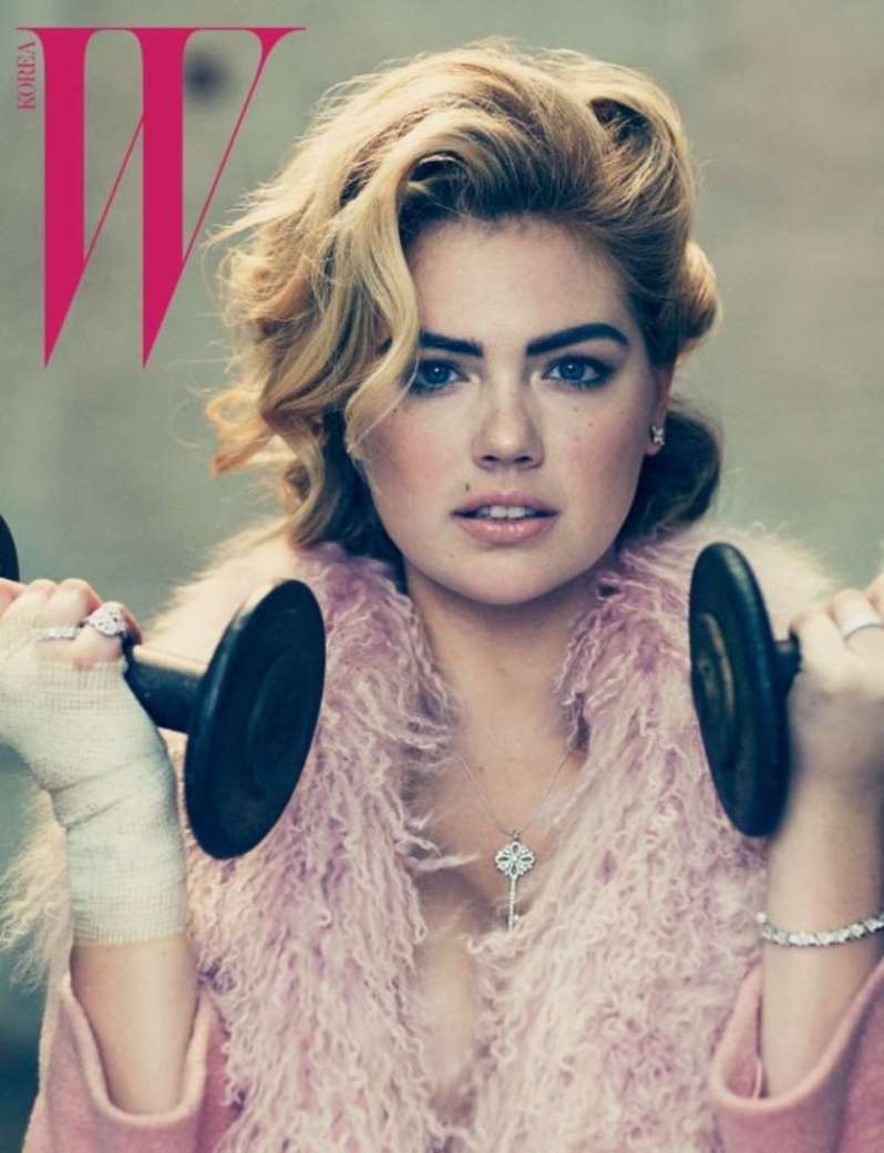 Kate-Upton--W-Korea-2015--04