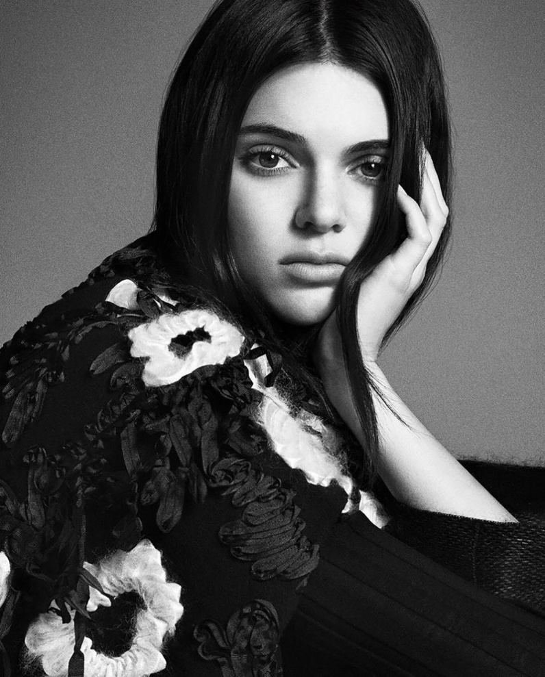 Kendall-Jenner-Vogue-Japan-November-2015-Editorial03
