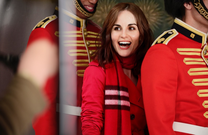 Michelle-Dockery-Burberry-Festive-Film