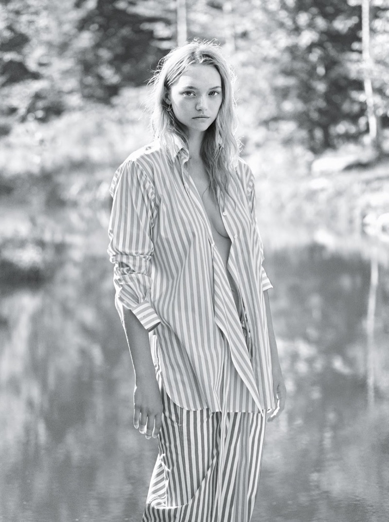 Gemma-Ward-Vogue-Australia-January-2016-Photoshoot07
