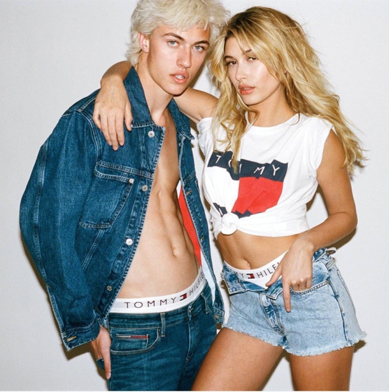 Lucky Blue Smith - Hailey Baldwin-Tommy Hilfiger campaign-01