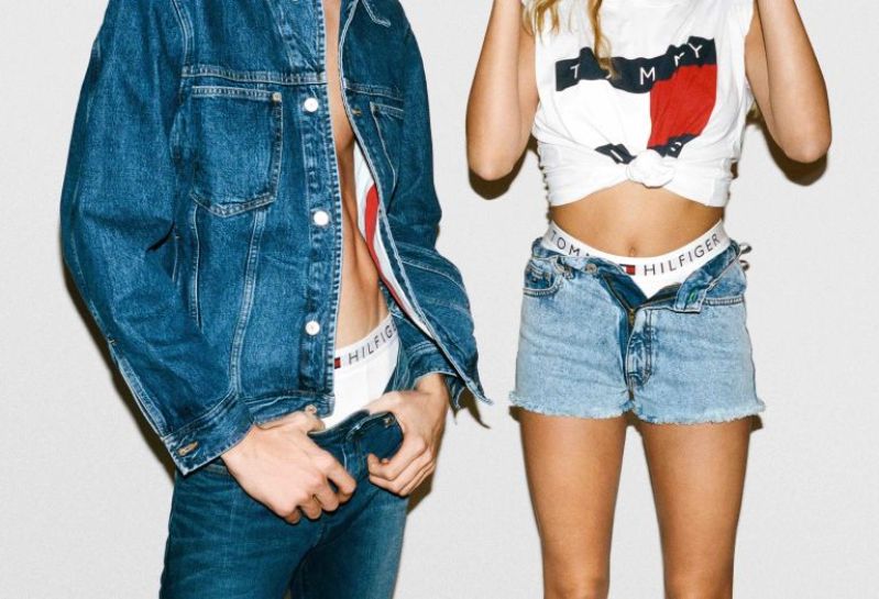 Lucky Blue Smith - Hailey Baldwin-Tommy Hilfiger campaign-06