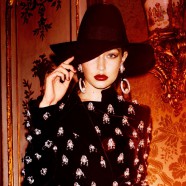 Gigi Hadid Covers Vogue Paris