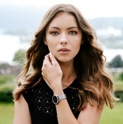 MQT_ESSENTIAL_006_Essential_Mirror_Lady_Silver_Mesh