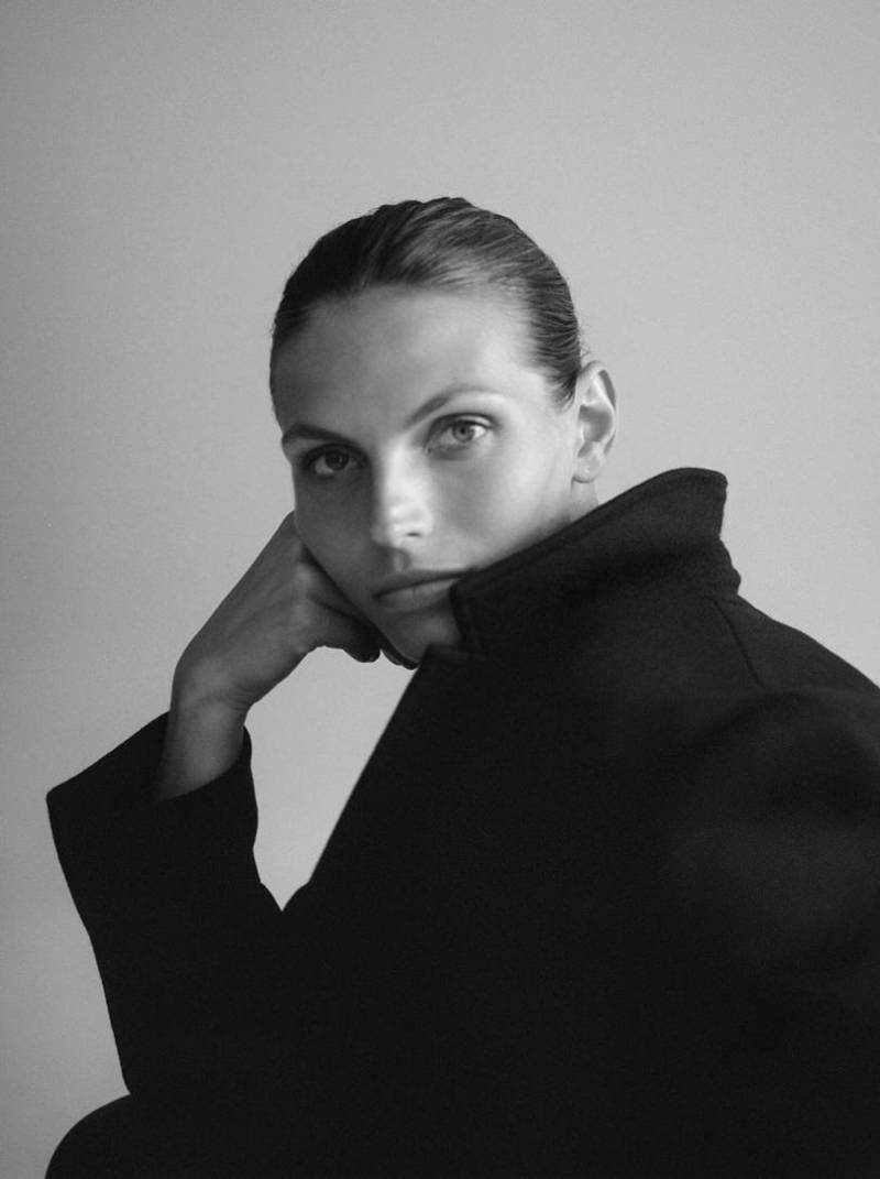 arket-aw18-heavy-wool-coat